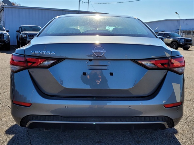 2025 Nissan Sentra S photo 3