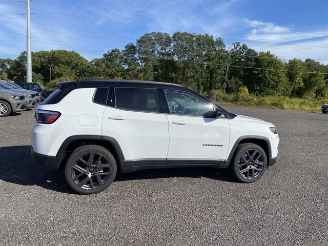 2026 Jeep Compass Limited Altitude photo 2