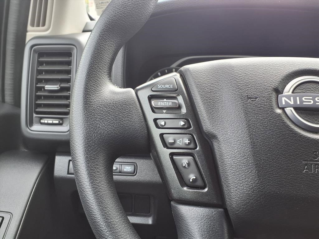 2023 Nissan Frontier Crew Cab S photo 11