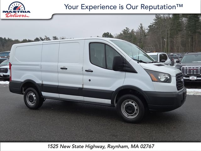2016 Ford Transit Base's photo