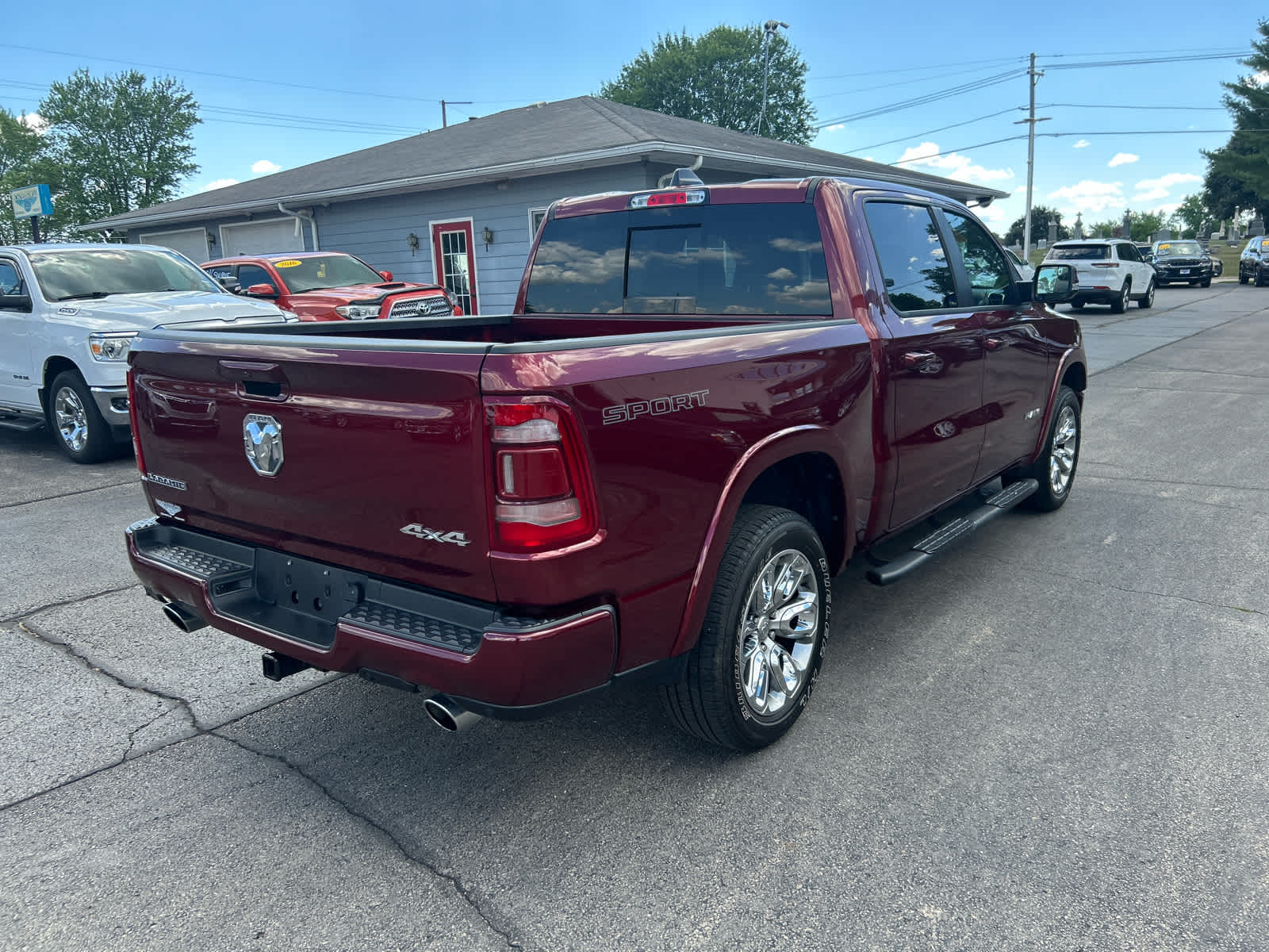 2022 Ram 1500 Laramie photo 3