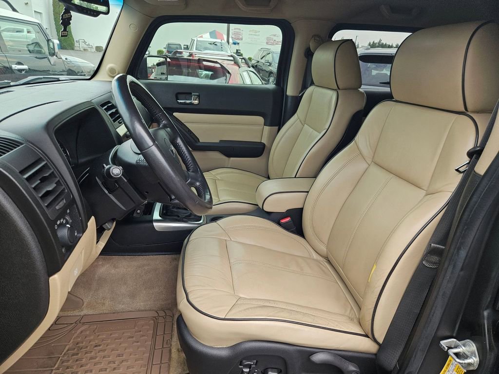 2008 Hummer H3 Luxury photo 12