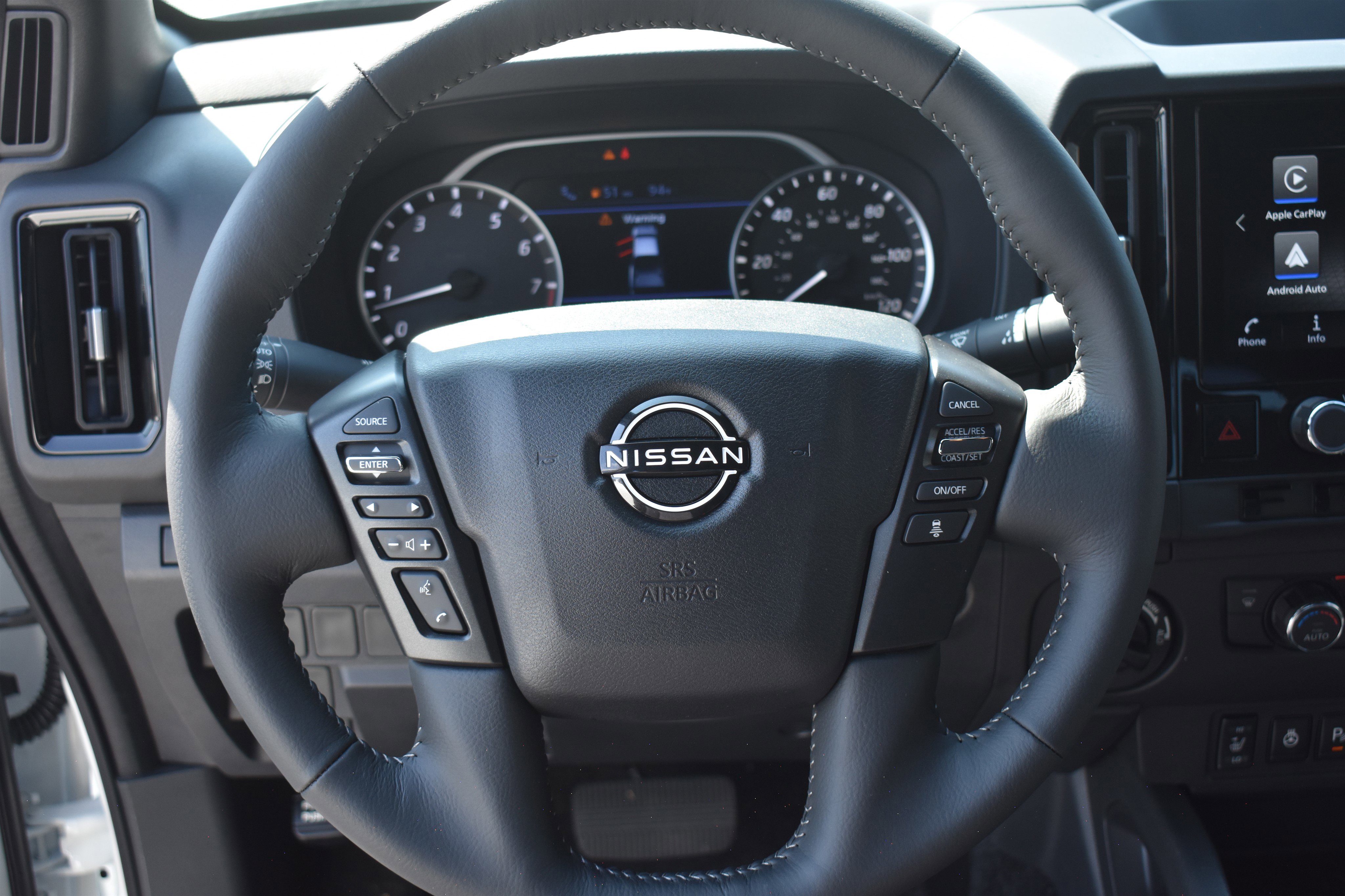 2026 Nissan Frontier Crew Cab SV photo 9