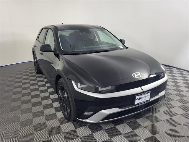 2025 Hyundai Ioniq 5 SE photo 3