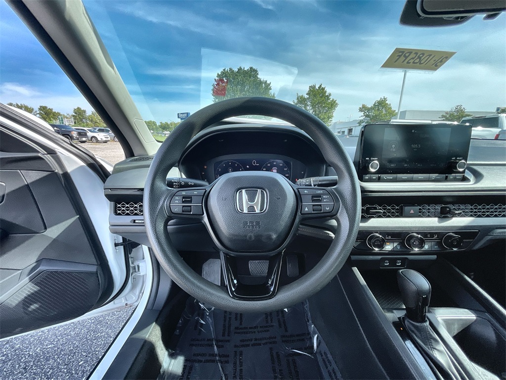 2023 Honda Accord LX photo 11