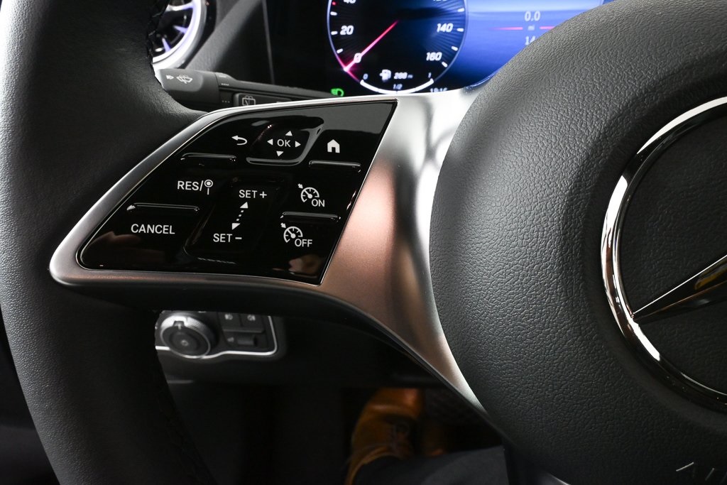 2025 Mercedes Benz GLA 250 photo 10