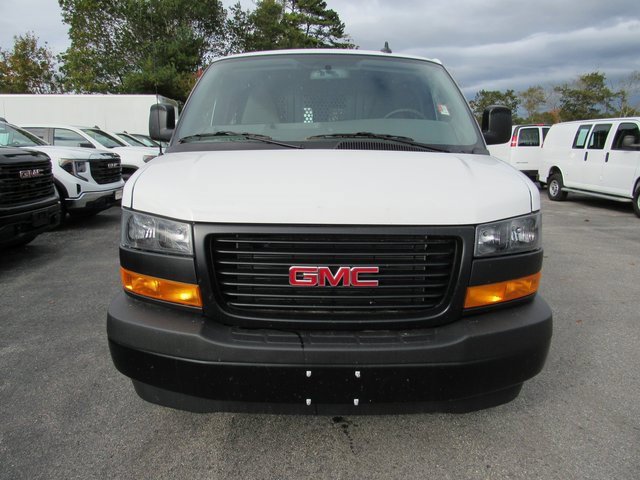 2025 Gmc Savana Cargo 3500 photo 3