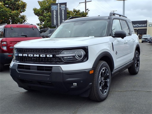 2025 Ford Bronco Sport Outer Banks's photo