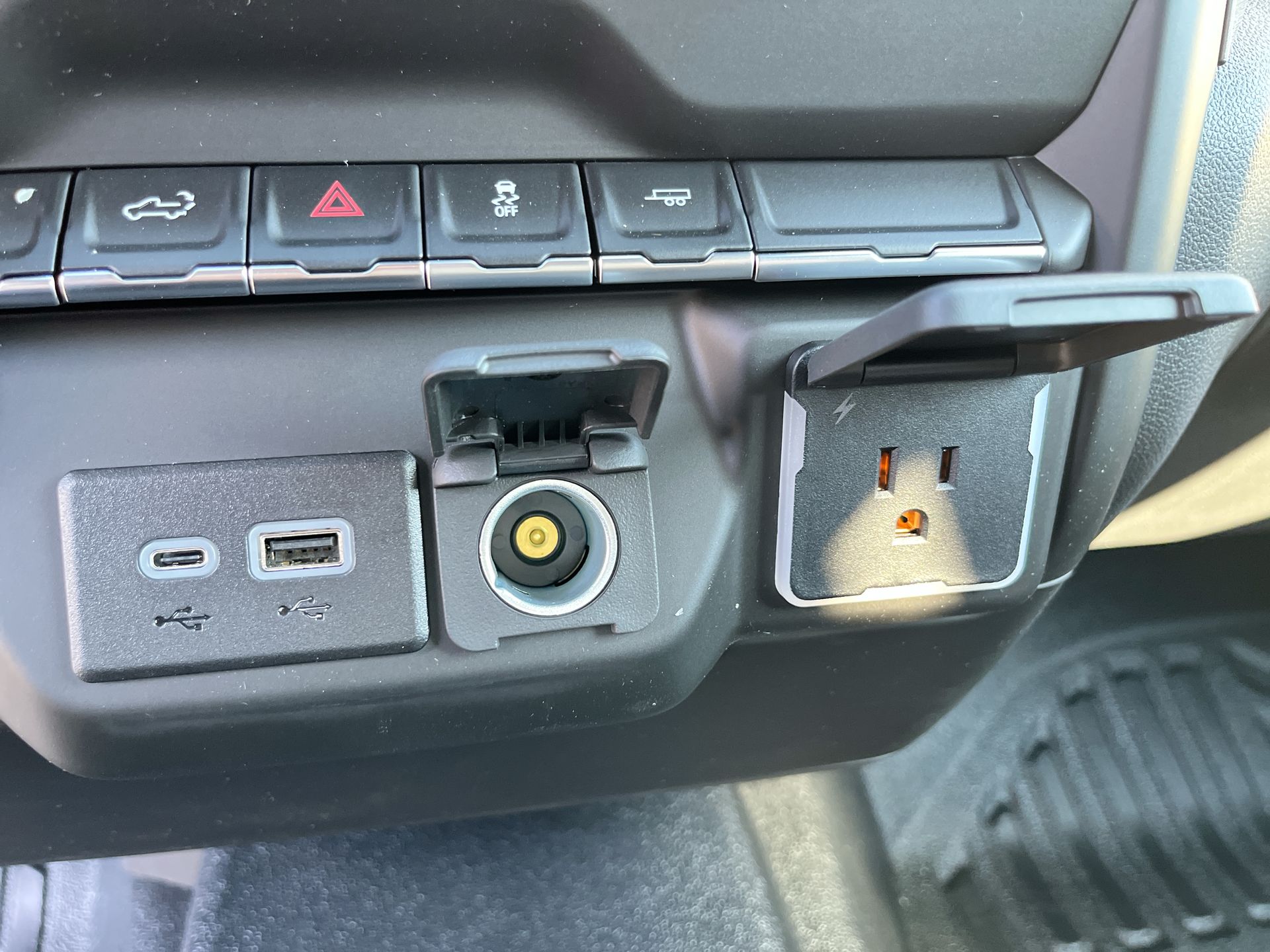 2026 Chevrolet Silverado 1500 photo 32