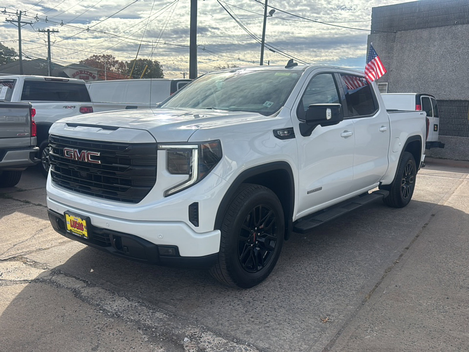 2024 Gmc Sierra 1500 Elevation photo 2