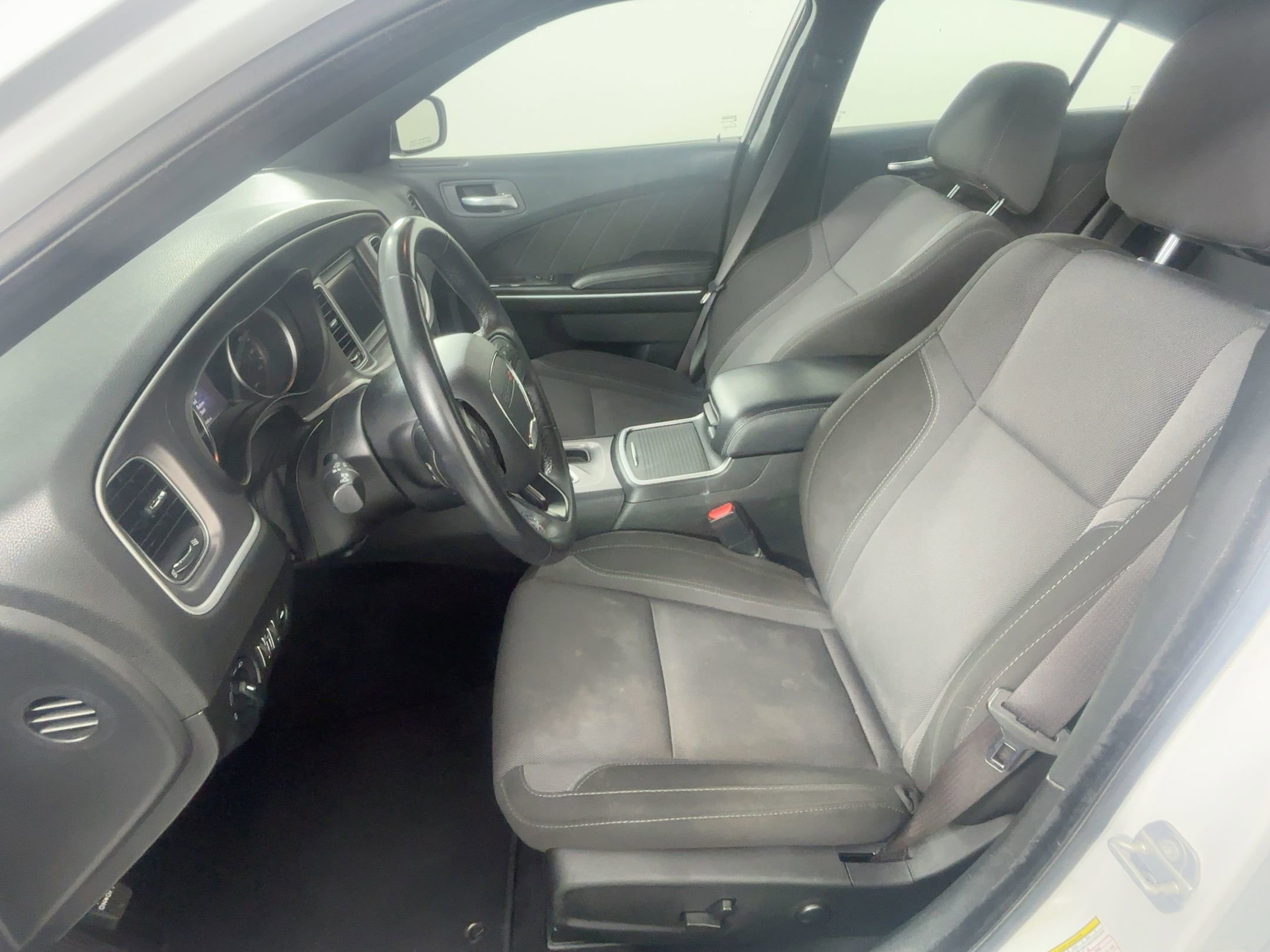 2022 Dodge Charger SXT photo 4