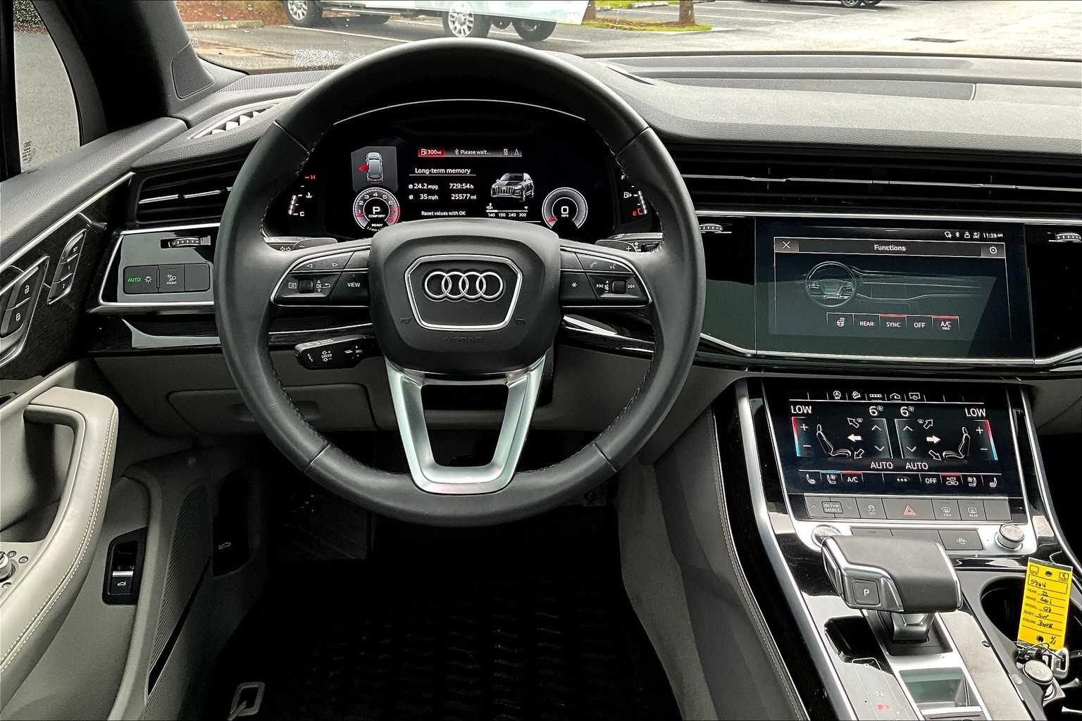 2022 Audi Q7 Premium Plus photo 4