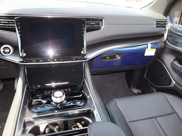 2024 Jeep Wagoneer Base photo 14