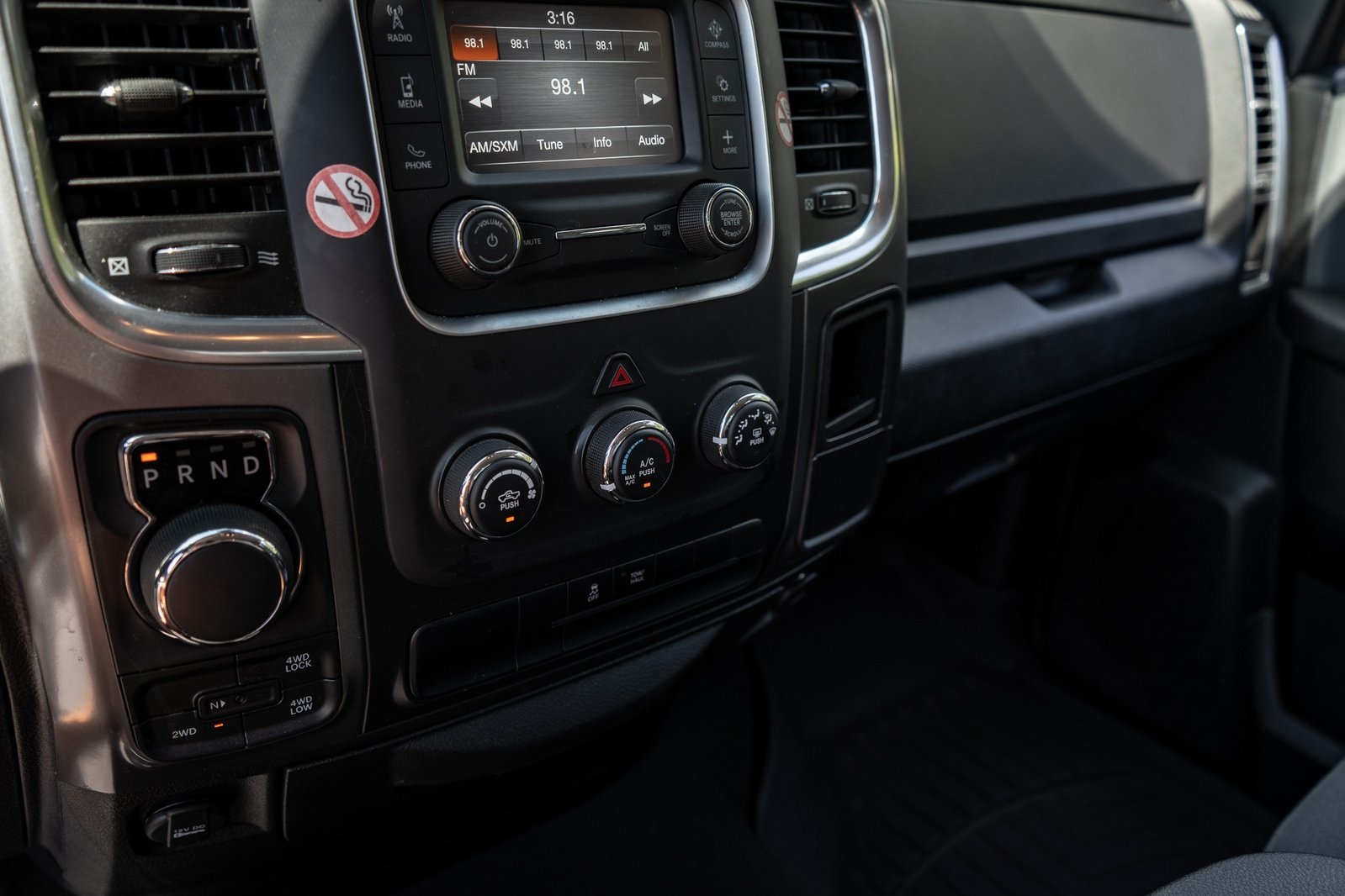 2024 Ram 1500 Classic SLT photo 22