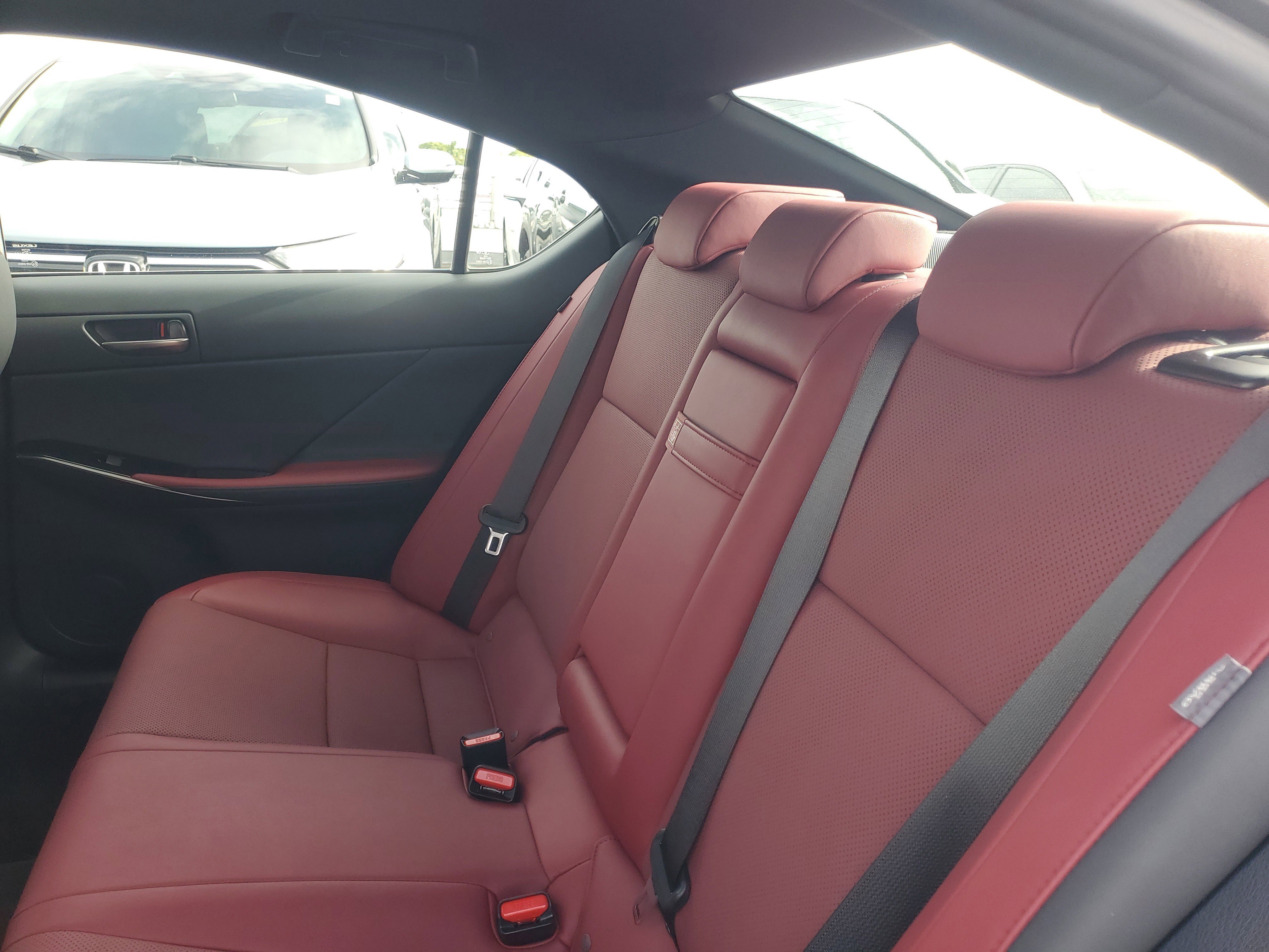 2024 Lexus IS 300 photo 14