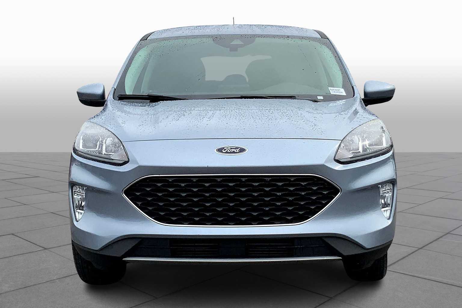 2022 Ford Escape SEL photo 3