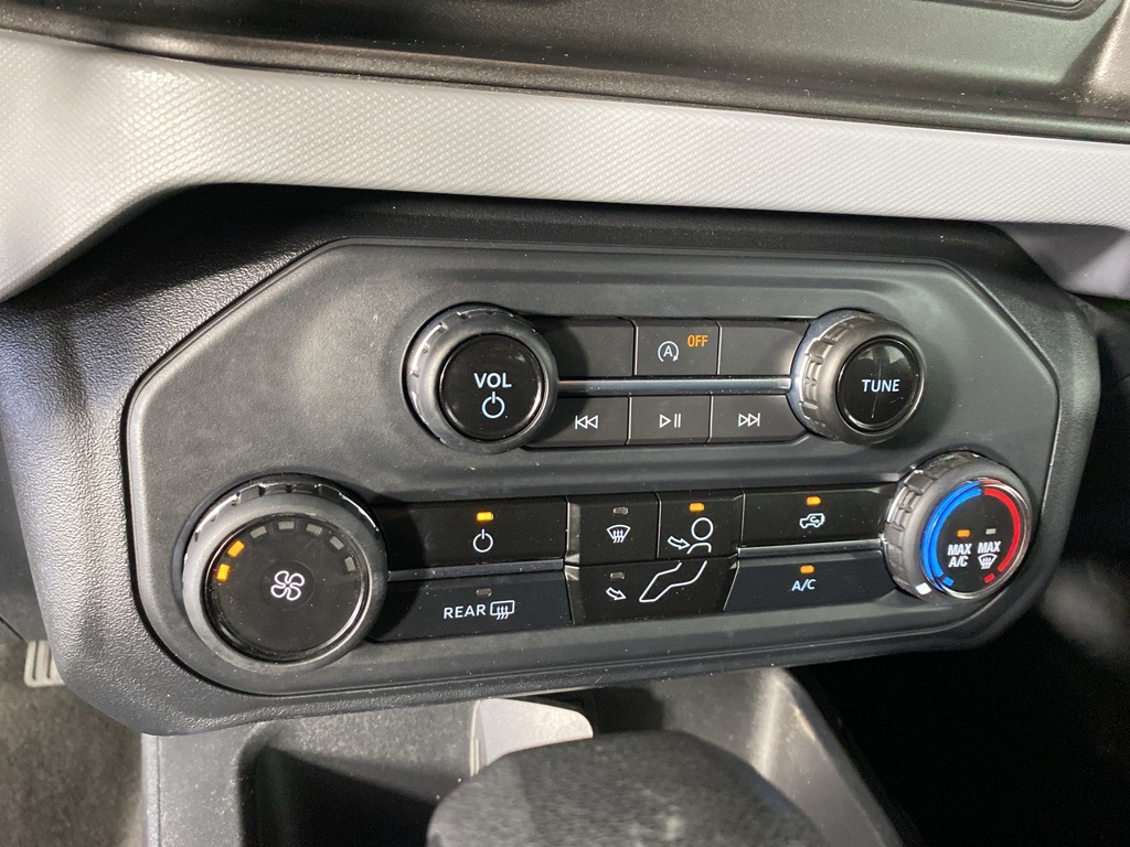 2023 Ford Bronco Base photo 13