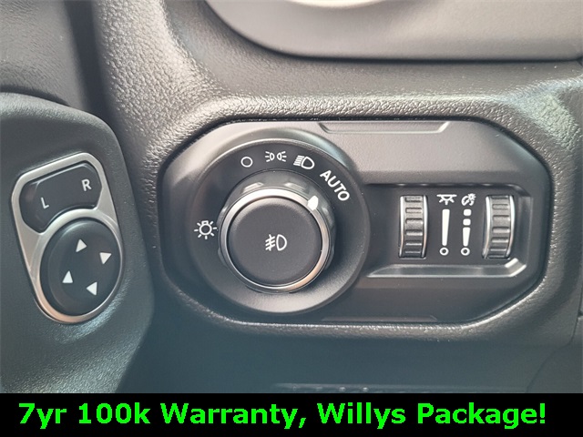 2022 Jeep Wrangler Unlimited Willys photo 20