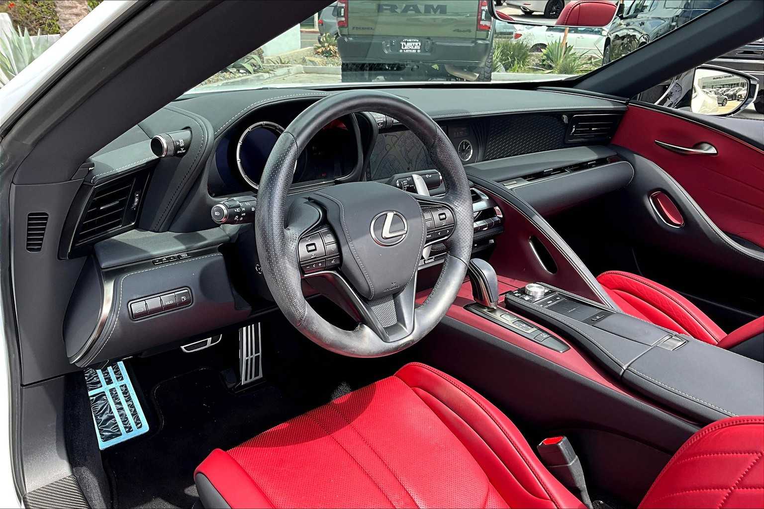 2021 Lexus LC 500 photo 16