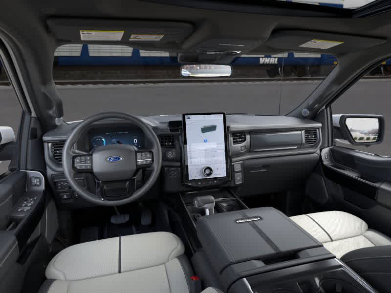 2025 Ford F-150 Lightning Platinum photo 9