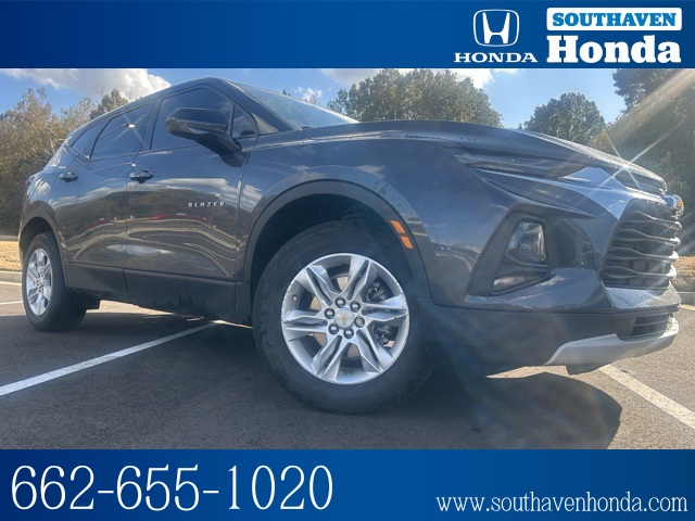 2022 Chevrolet Blazer 2LT photo 2