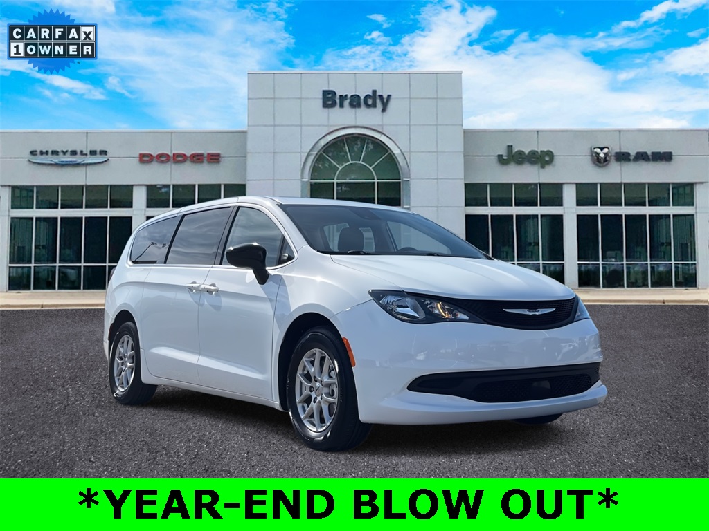 Pre-Owned 2024 Chrysler Voyager LX FWD 4D Passenger Van's photo