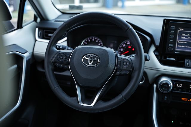 2021 Toyota RAV4 XLE Premium photo 26