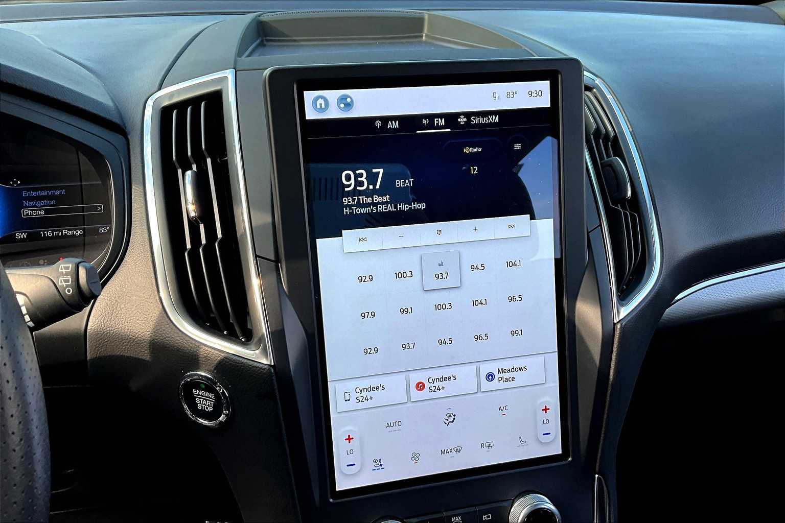 2022 Ford Edge ST photo 28