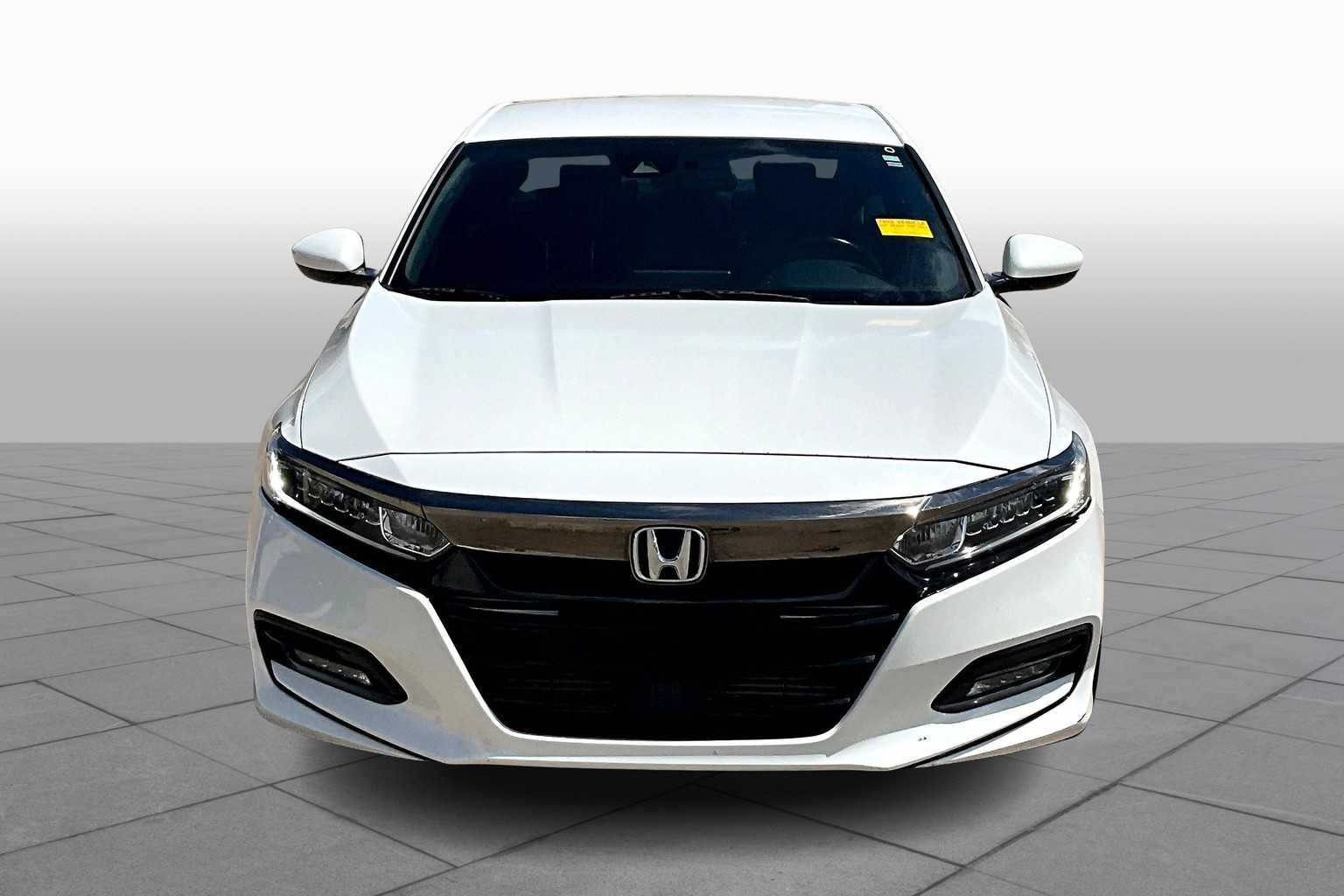 2020 Honda Accord Sport photo 3