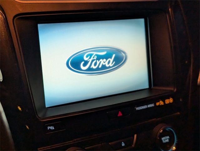 2016 Ford Explorer XLT photo 10