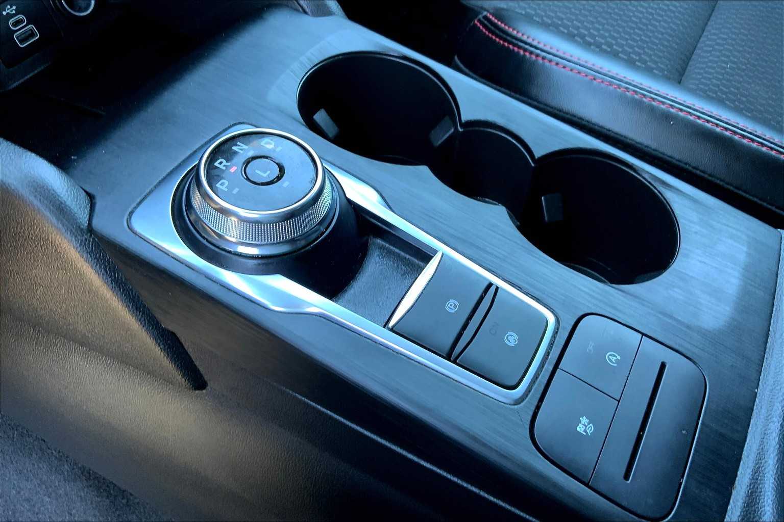 2024 Ford Escape ST-Line photo 29