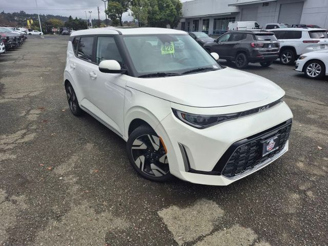 2023 Kia Soul GT-Line's photo