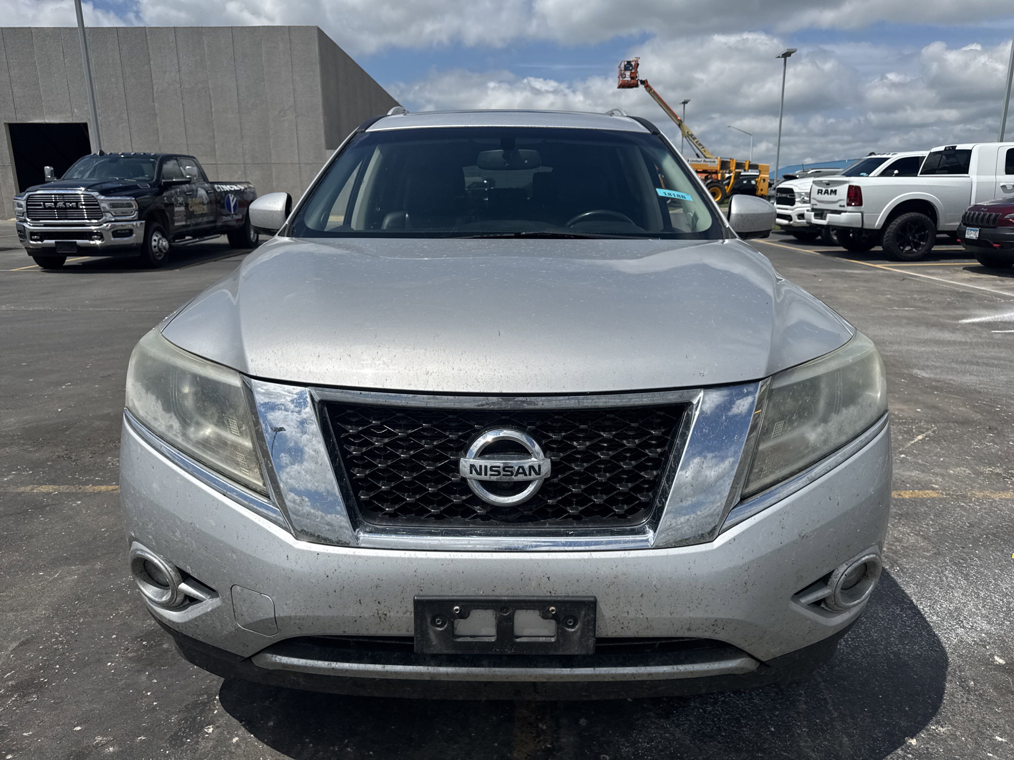 Used 2015 Nissan Pathfinder SL with VIN 5N1AR2MM7FC656377 for sale in Burnsville, Minnesota