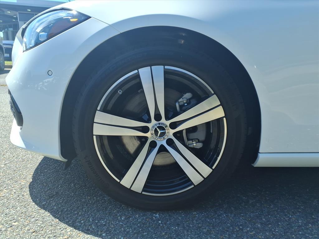 2025 Mercedes Benz C 300 4MATIC Sedan photo 4