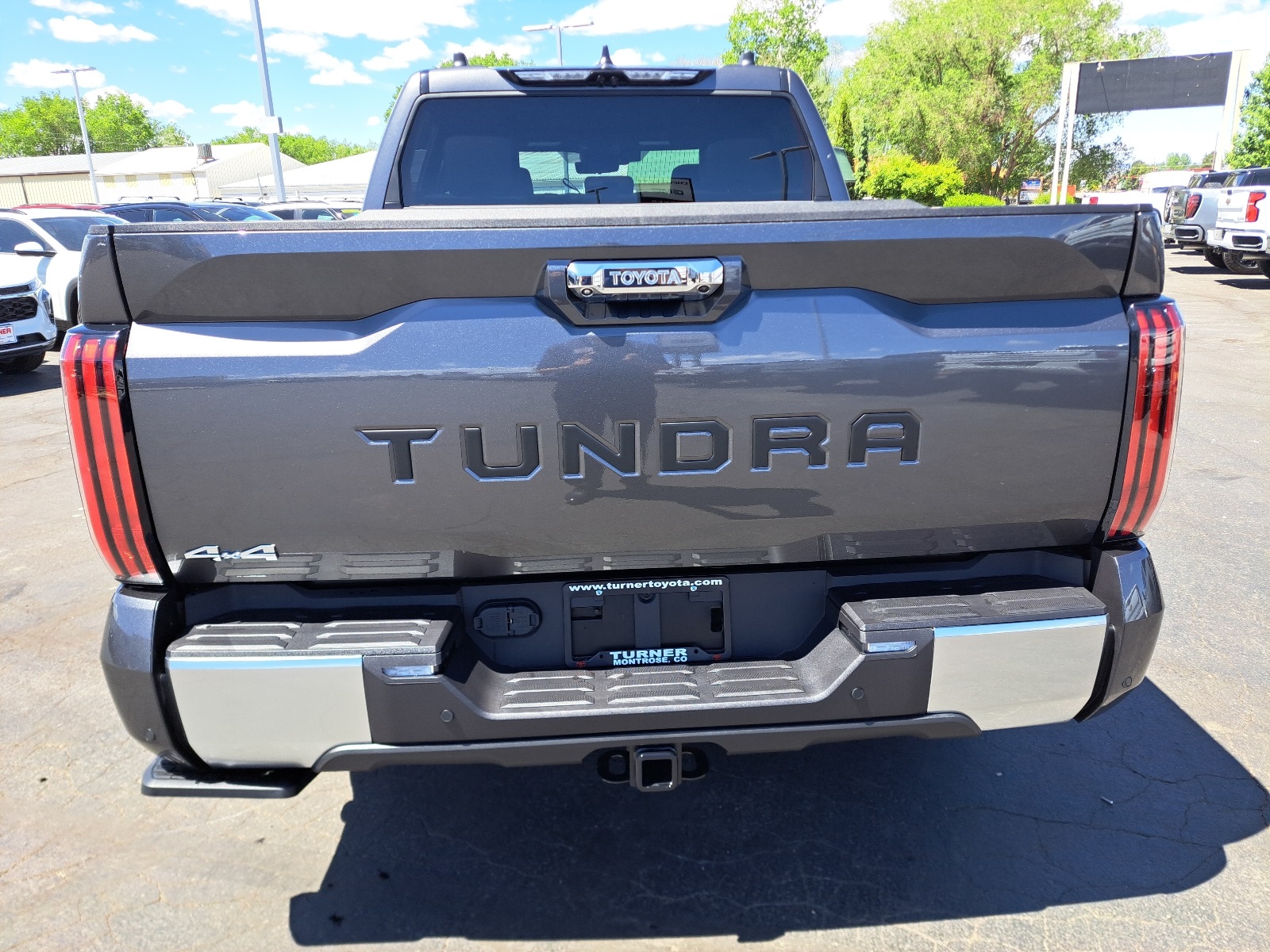 2025 Toyota Tundra Limited CrewMax photo 4