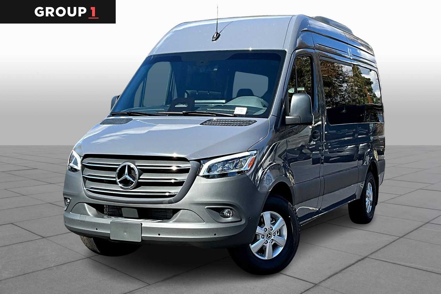 2025 Mercedes-Benz Sprinter Passenger Van Base's photo