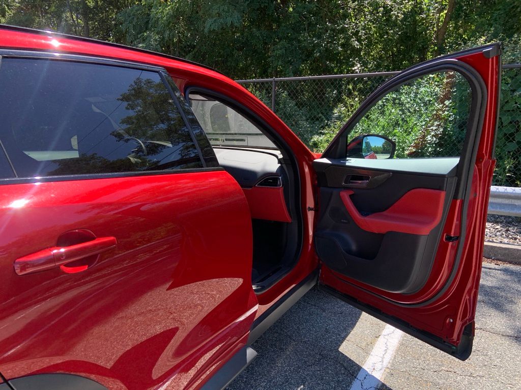 2020 Jaguar F-PACE SVR photo 17