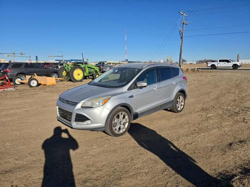 2015 Ford Escape Titanium's photo