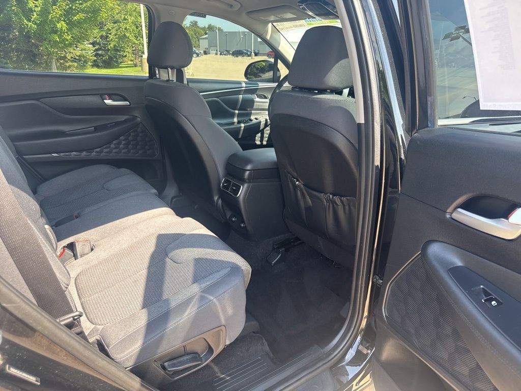 2022 Hyundai Santa Fe SEL photo 18