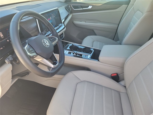 2025 Volkswagen Atlas SE photo 9