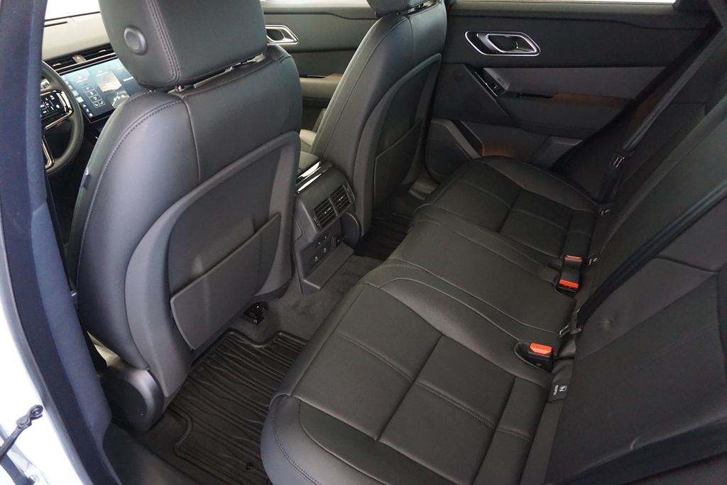 2026 Land Rover Range Rover Velar S photo 29