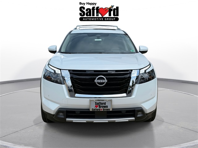 2025 Nissan Pathfinder Platinum photo 10