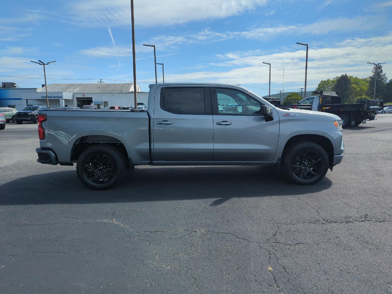 2023 Chevrolet Silverado 1500 RST photo 8