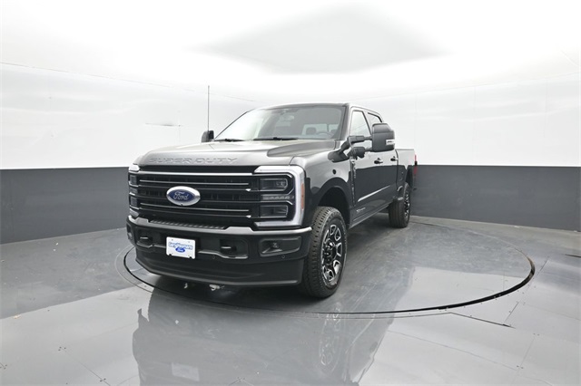 2025 Ford F-350 Platinum photo 3