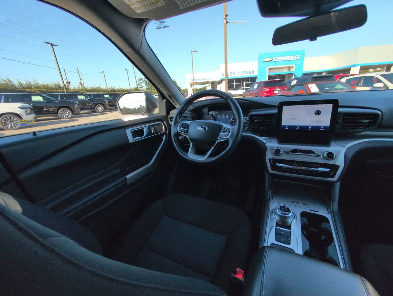 2022 Ford Explorer XLT photo 3