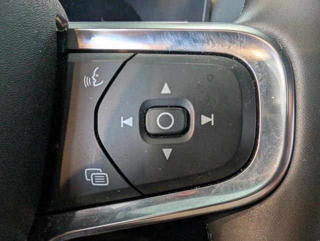 2023 Volvo XC40 Recharge Ultimate photo 20