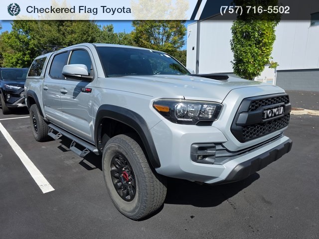 2017 Toyota Tacoma TRD Pro photo 3