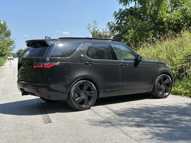 2025 Land Rover Discovery SE photo 5