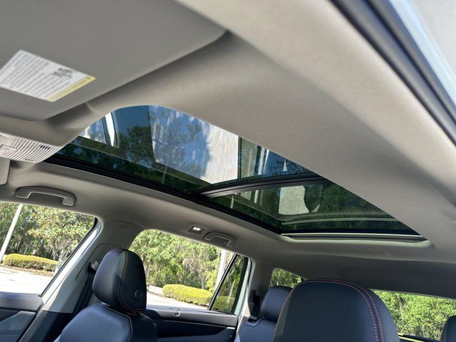 2025 Volkswagen Atlas Peak Edition SE photo 13