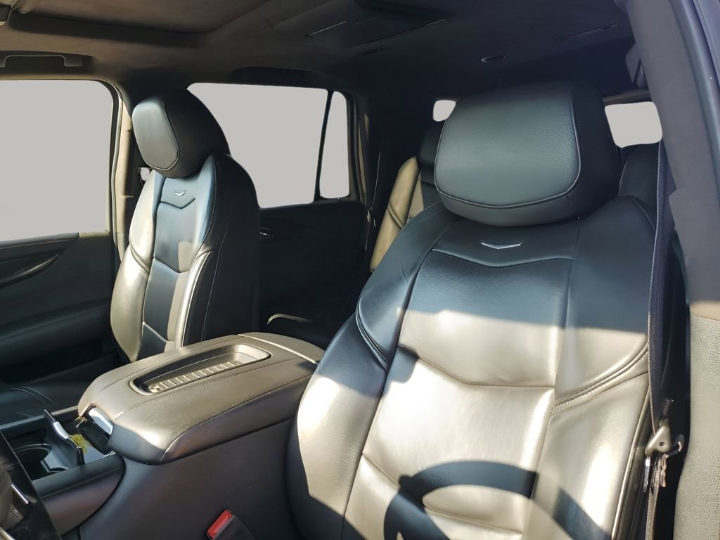 2020 Cadillac Escalade Platinum photo 30
